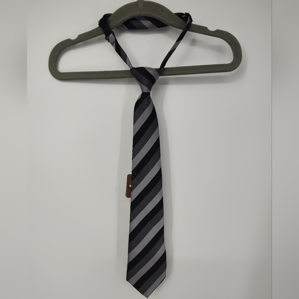 The Children's Place Black and Gray Striped Pre Tied Zippered Tie Size Boys 4-7